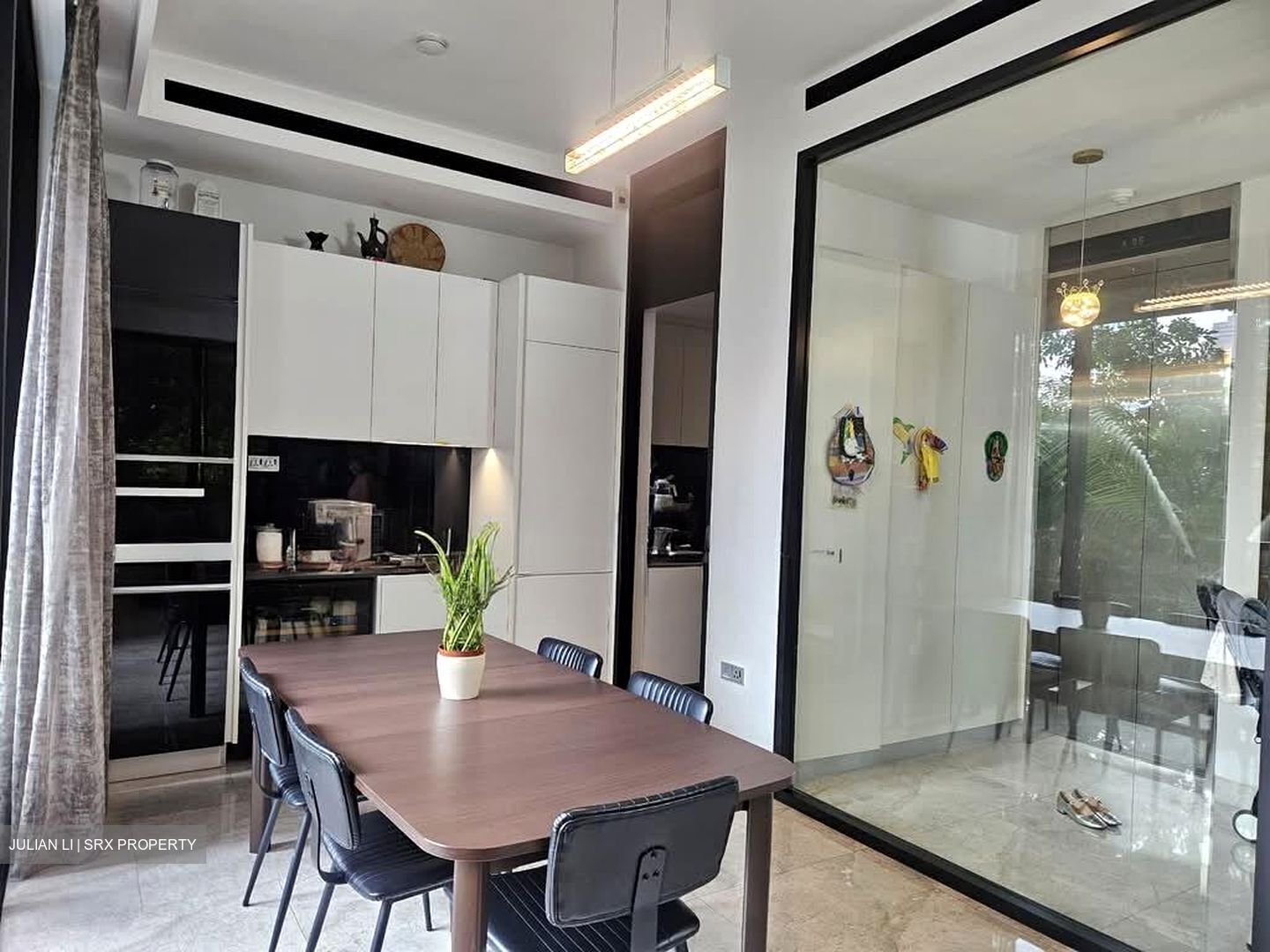 Martin Modern (D9), Condominium #587602751